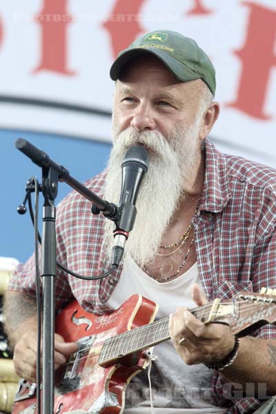 SEASICK STEVE - 2015-07-04 - BELFORT - Presqu'ile du Malsaucy - 